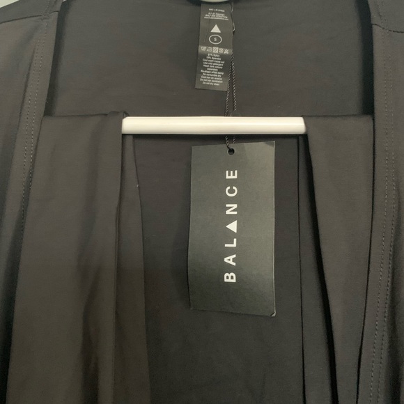 Balance Atlética Dancer wrap top - Picture 7 of 7